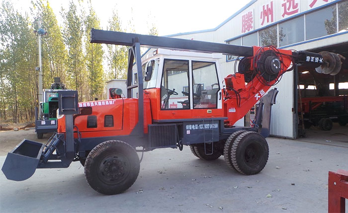 小型地基打樁機，小巧靈便